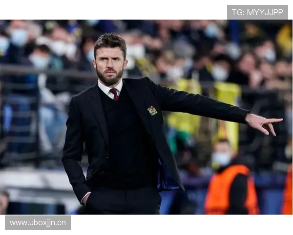 卡里克如何带领曼联实现五连胜与平局的成功转变与团队建设策略